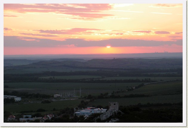 Dal�� sn�mek